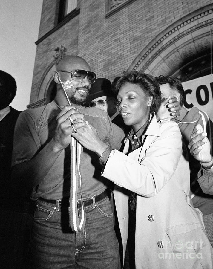 Marvin Hagler Receives Key To The City Photograph by Bettmann