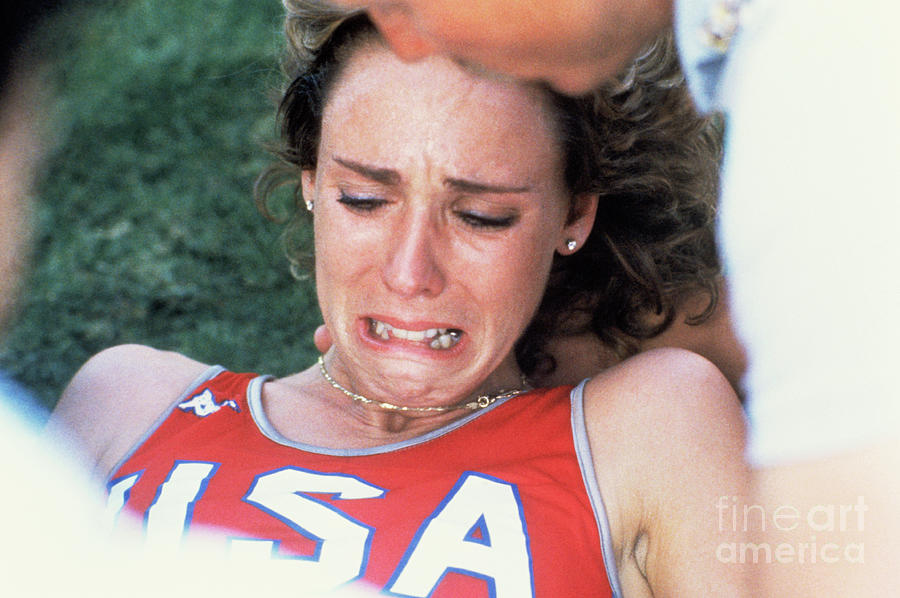 Mary Decker Crying On Track And Field Photograph by Bettmann