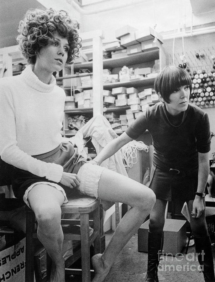 Mary Quant Fitting A Model Photograph by Bettmann