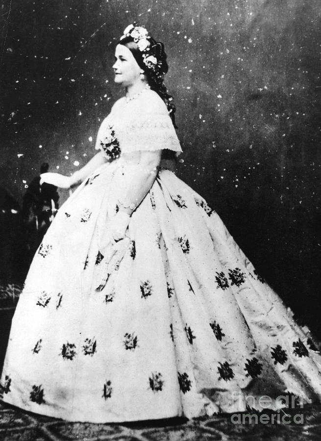Mary Todd Lincoln In Formal Dress Photograph by Bettmann