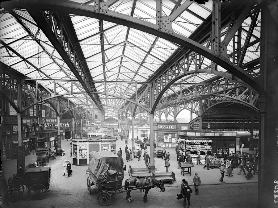 Marylebone Station Photograph by Topical Press Agency