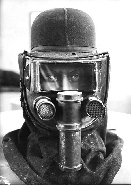 Mask Anti-smoke In The Year 1930 Photograph by Keystone-france