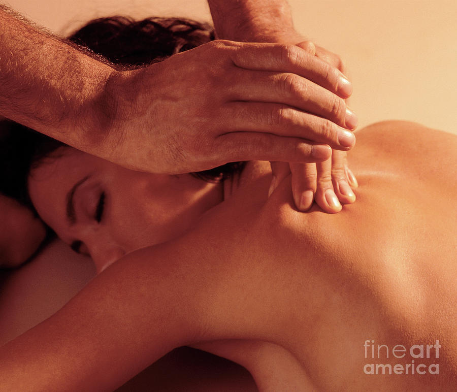Massage Photograph - Massage by Oscar Burriel/science Photo Library
