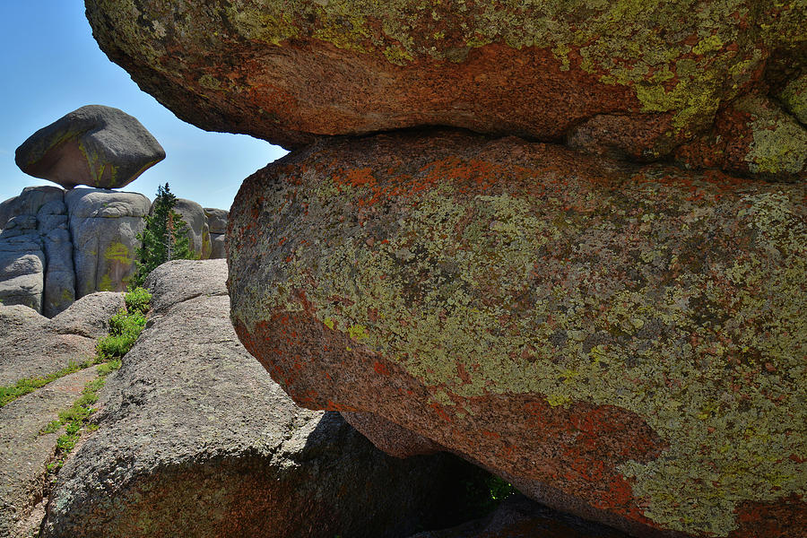 Massive Lichen Covered Boulders in Vedauwoo Rocks Photograph by Ray Mathis