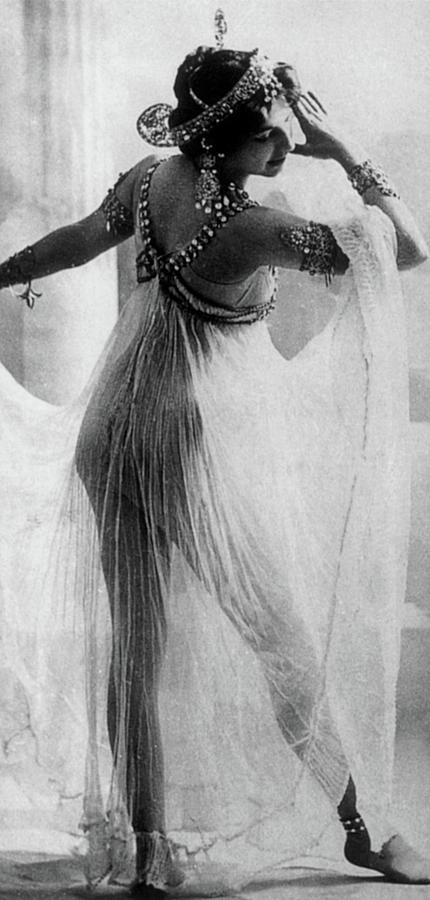 Mata Hari Dutch Exotic Dancer By Science Source