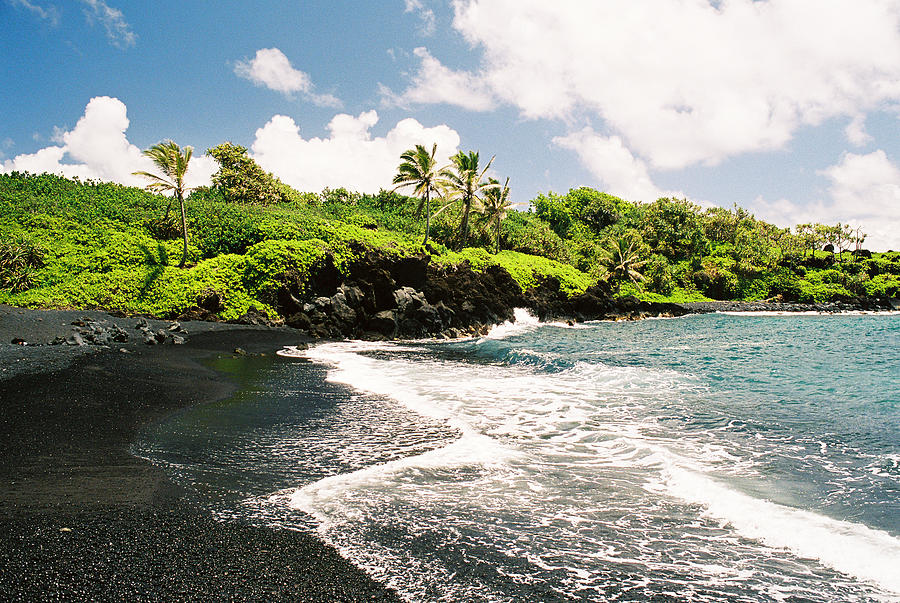 Maui Hawaii Black Sand Beach Landscape Photograph by Ejs9