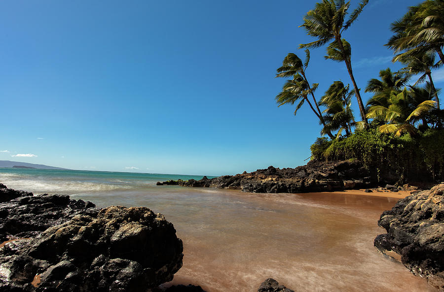 Maui private beach Photograph by Chris Spencer