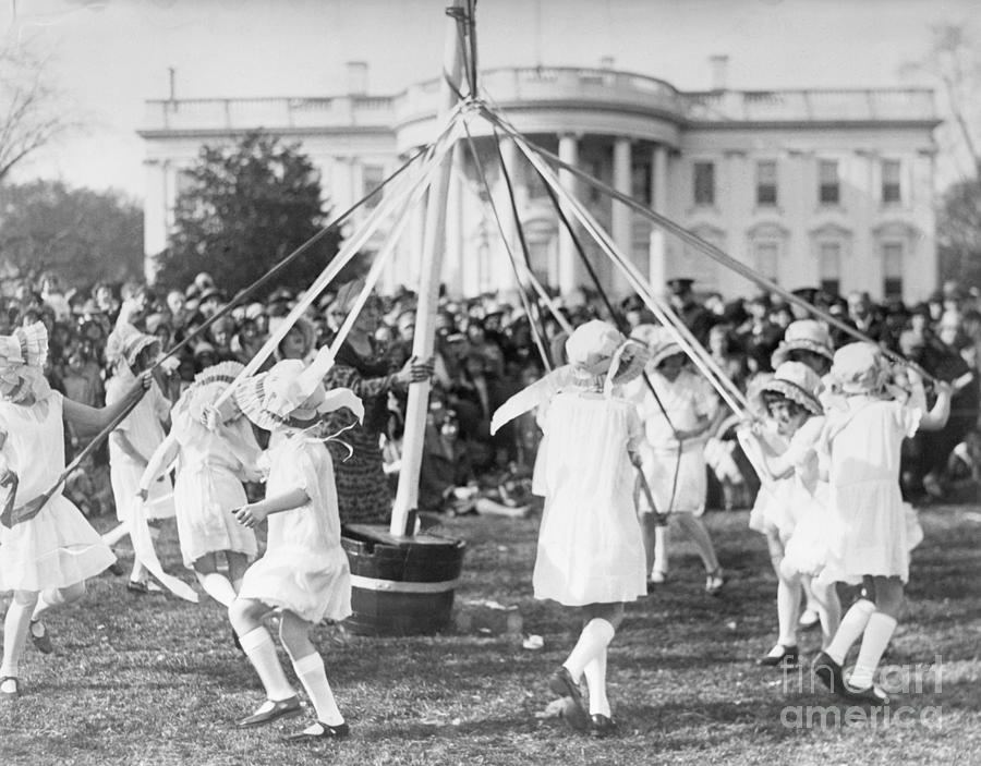 May Pole Dance On The White House Lawn Photograph by Bettmann