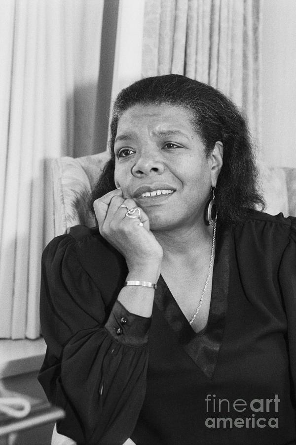 Maya Angelou Photograph by Bettmann