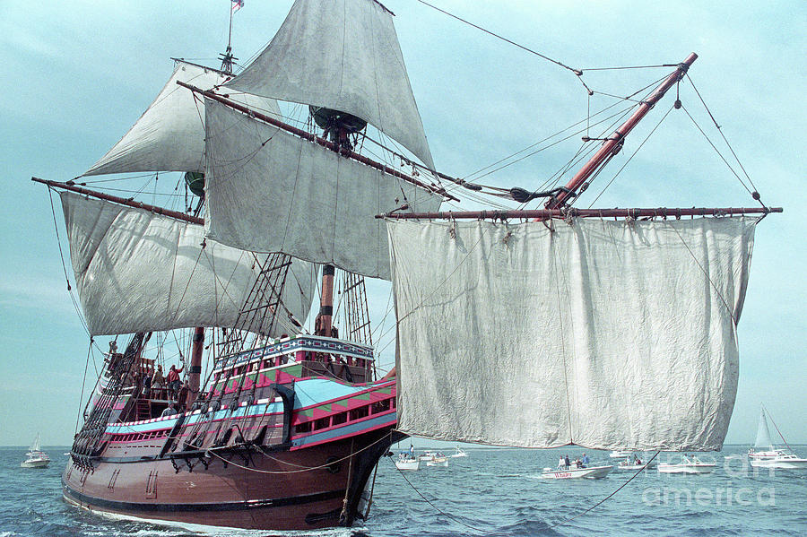 Mayflower II At Sea Photograph by Bettmann