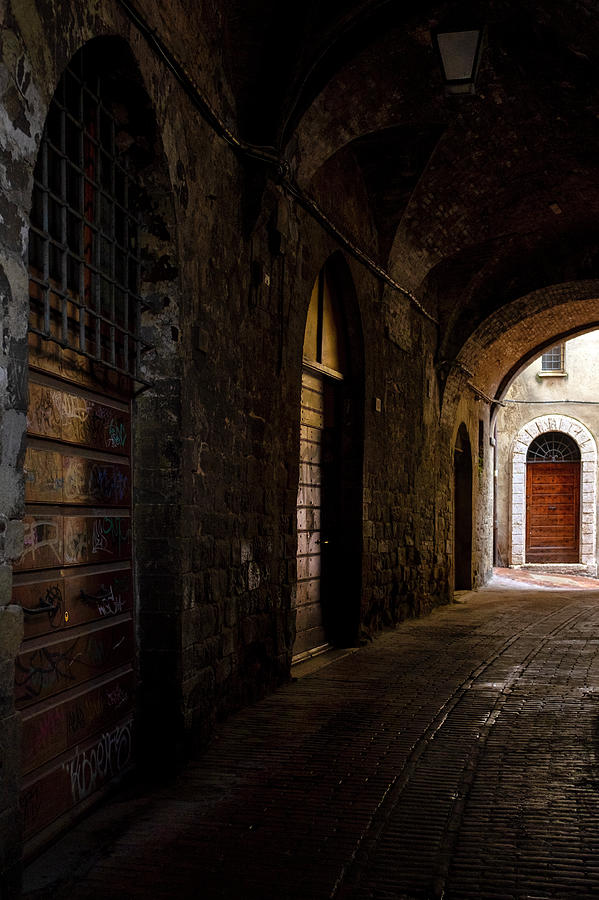 Medieval Alley in Perugia Photograph by Fabrizio Troiani