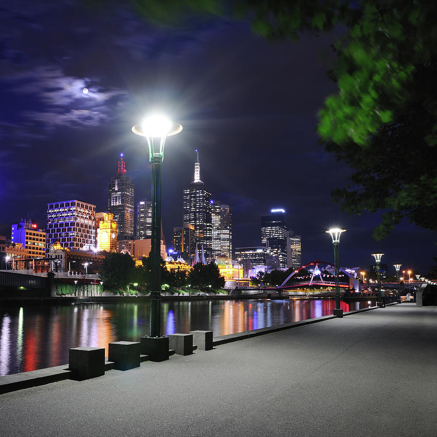 Melbourne Skyline With Yarra River At Photograph by 4fr