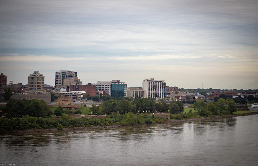 Memphis Photograph by Linda Gilmore - Fine Art America