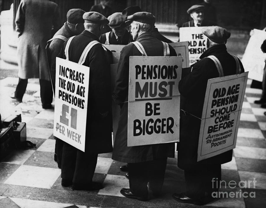 Men On Strike Wsignslarger Pensions Photograph by Bettmann