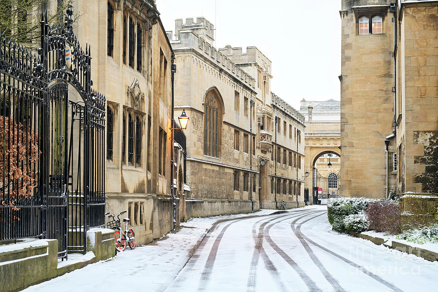 Merton Street Oxford in the Winter Snow Photograph by Tim Gainey