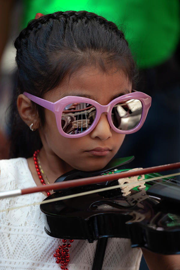Mexican Day Parade NYC 9_16_2018 Young Girl Playing Violin Photograph by Robert Ullmann
