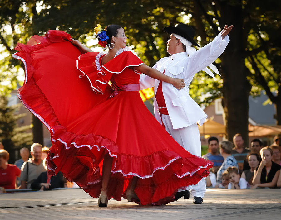 Festival Photograph - Mexican Red by Riekus Reinders
