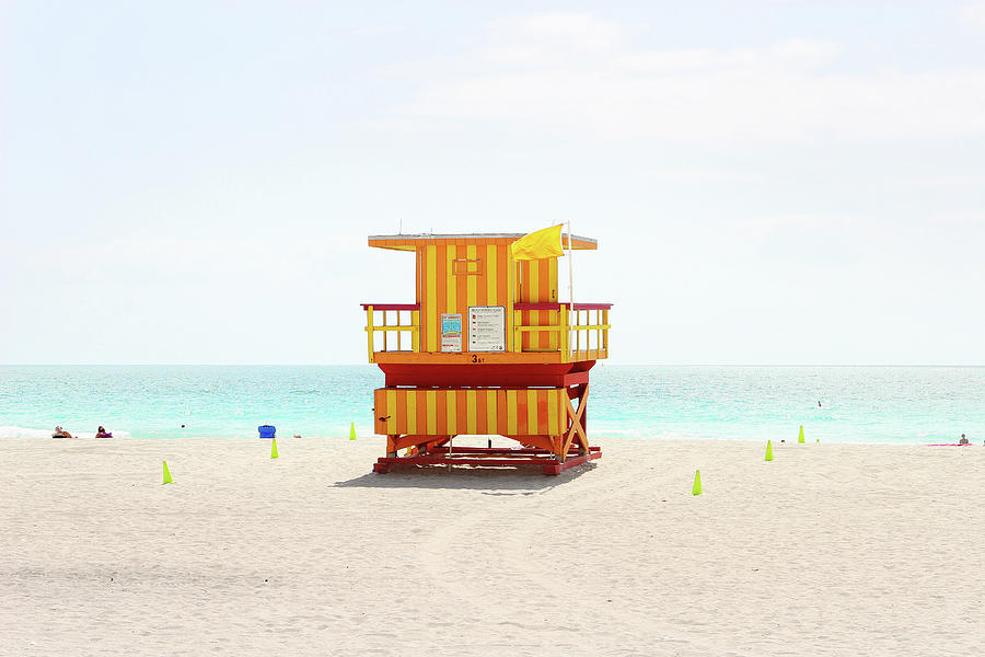 Miami Beach Hut Photograph by Photo - Tom Crabtree. Miami Beach Hut Photograph by Photo - Tom Crabtree.