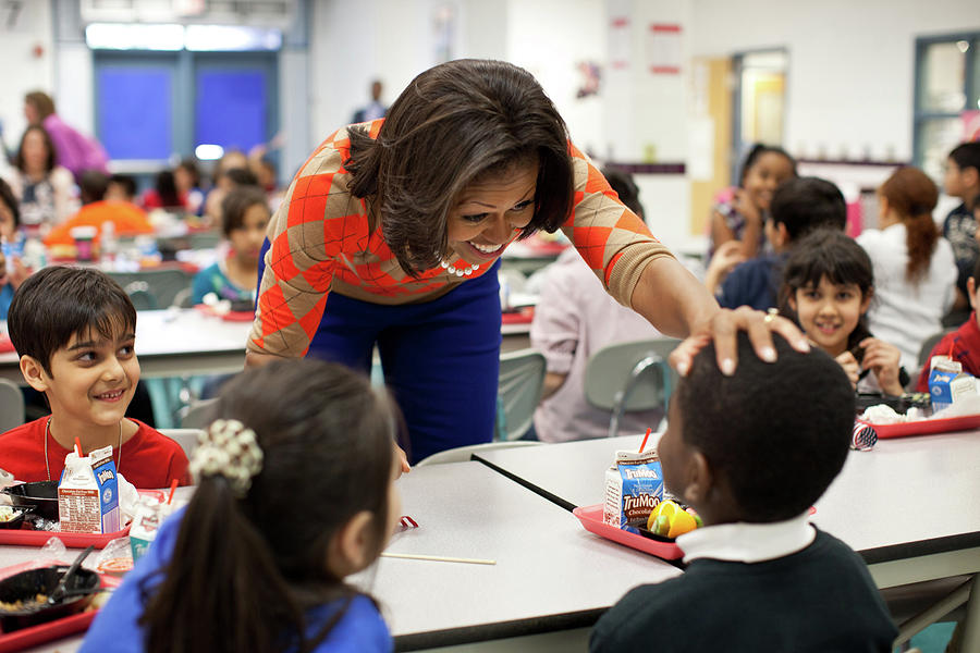 Michelle Obama Has Lunch With Students Photograph by Science Source