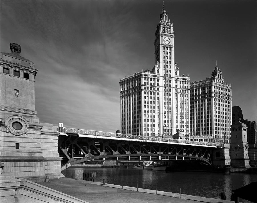 Michigan Avenue Bridge Photograph by Chicago History Museum