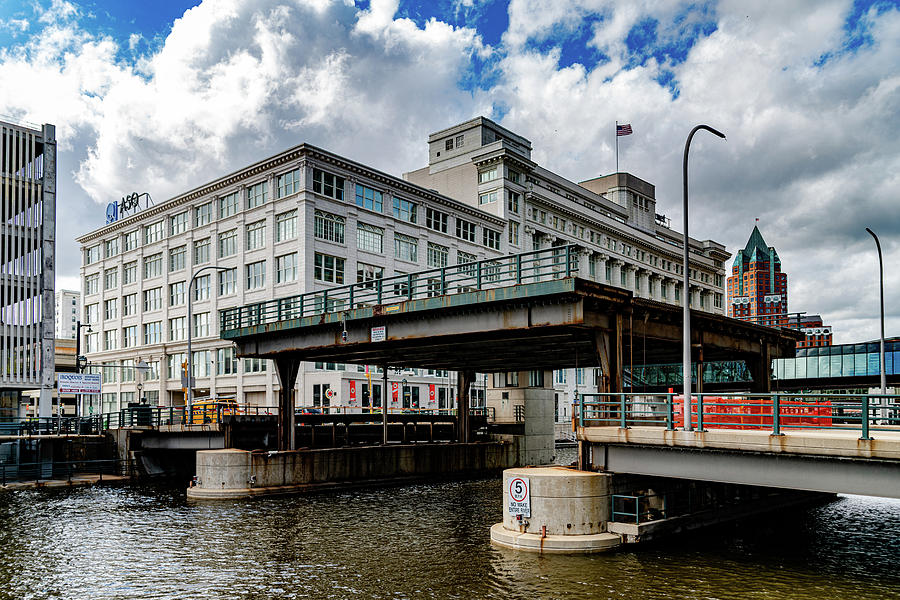 Michigan Street Bridge by Randy Scherkenbach Michigan Street Bridge by Randy Scherkenbach