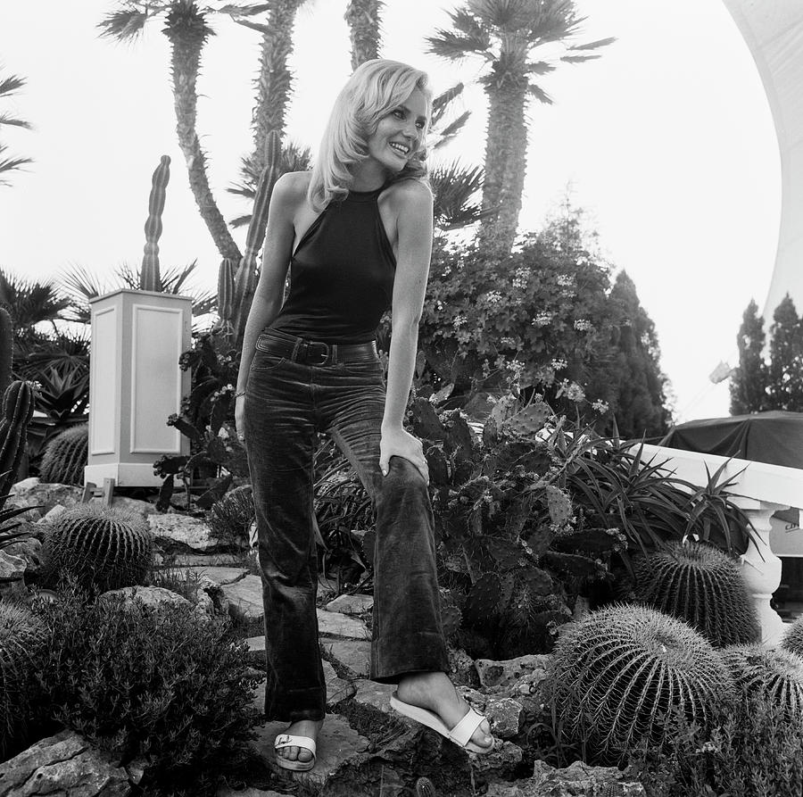 Michèle Torr à Cannes Photograph by Keystone-france