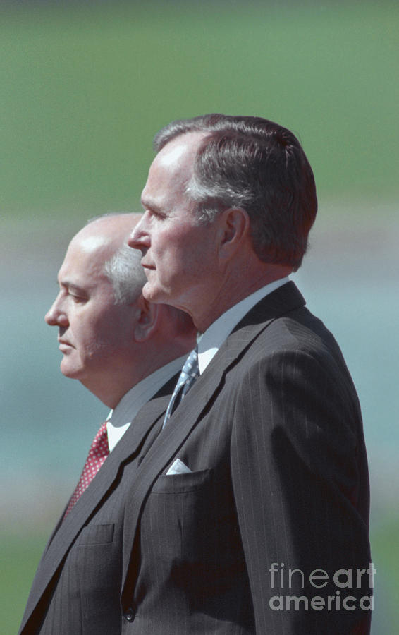Mikhail Gorbachev And George Bush Photograph by Bettmann