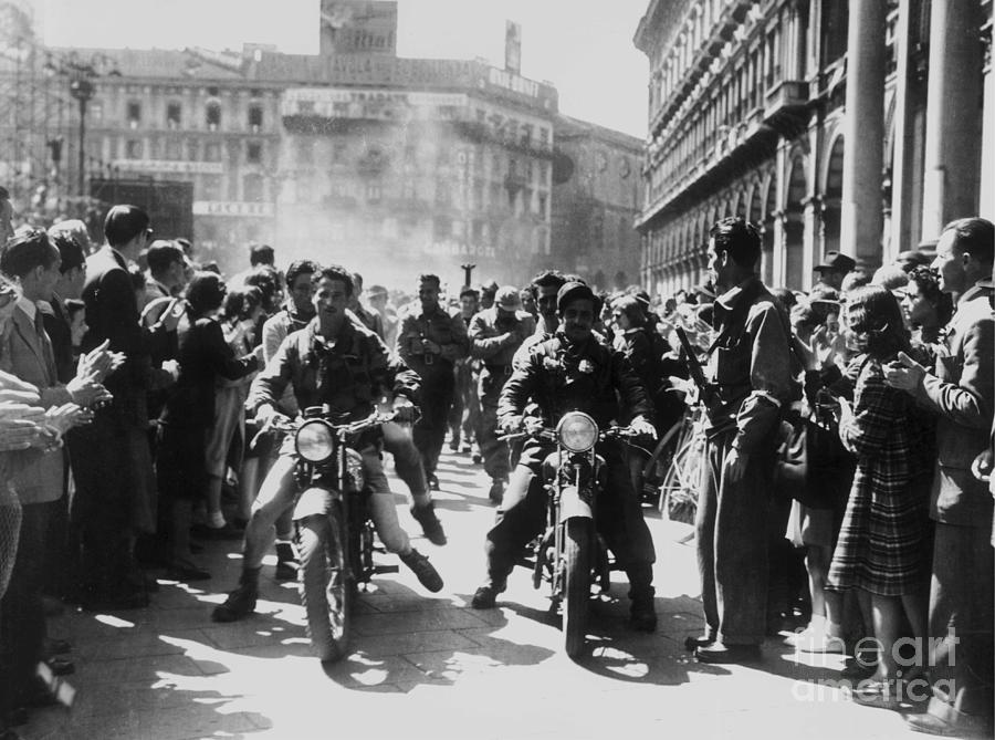 Milan, 25/04/1945, Liberation De Milan. Les Partisans Sur La Place Du Duomo. Photograph by 