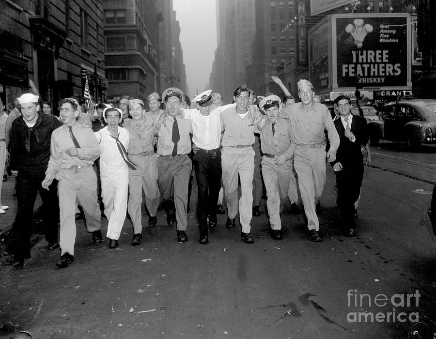 Military Men In Times Square Photograph by Bettmann