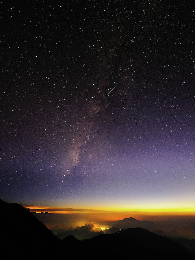 Milky Way & Shooting Star Photograph by Moson Kuo