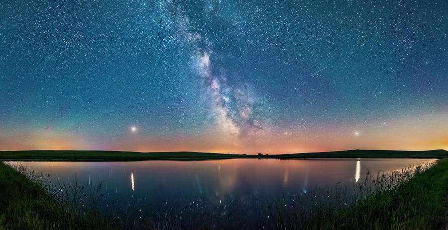 Milky Way And Planets Over A Prairie Photograph by Alan Dyer