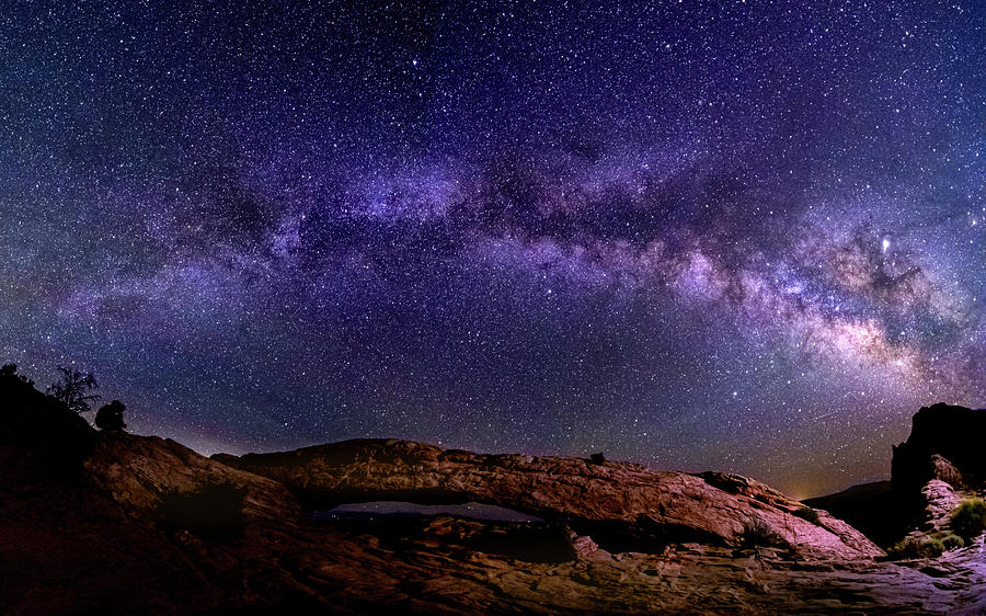 Milky Way at Mesa Arch Photograph by Kenneth Everett