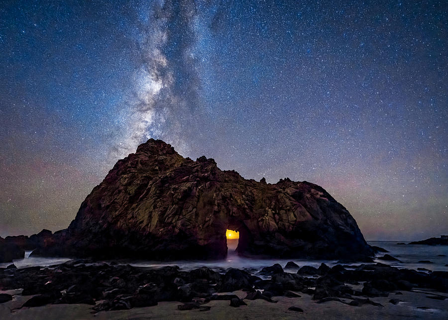 Milkyway And Moonset At Keyhole Arch Photograph by Jiong Chen