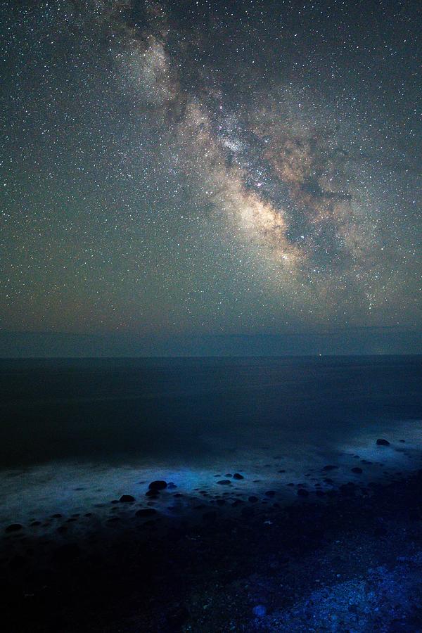Milkyway By The Sea Photograph by Qi Su