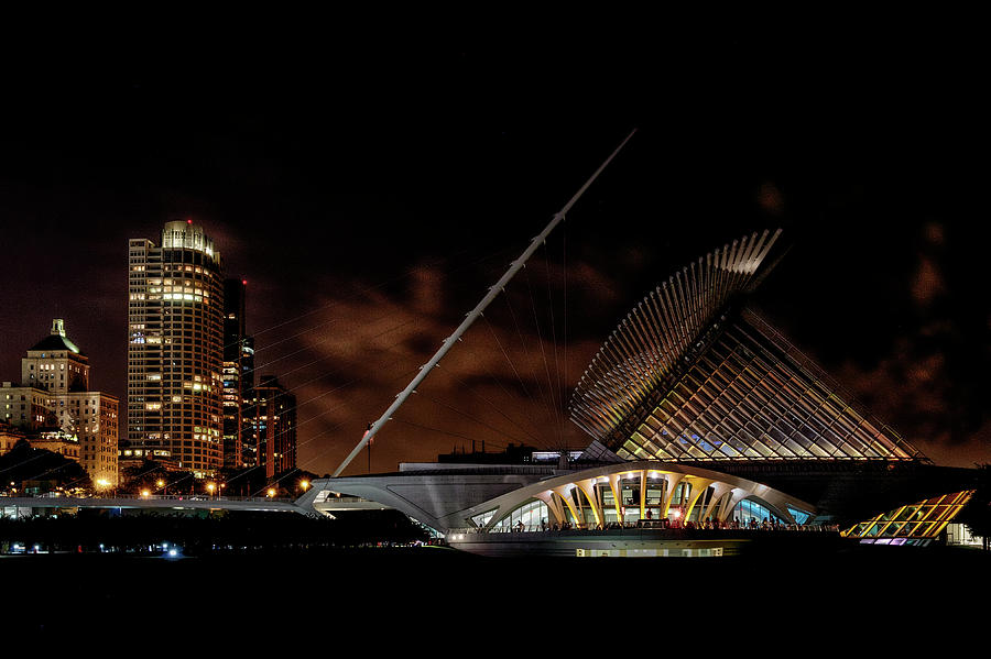 Milwaukee Art Museum Photograph by Karl Mohr