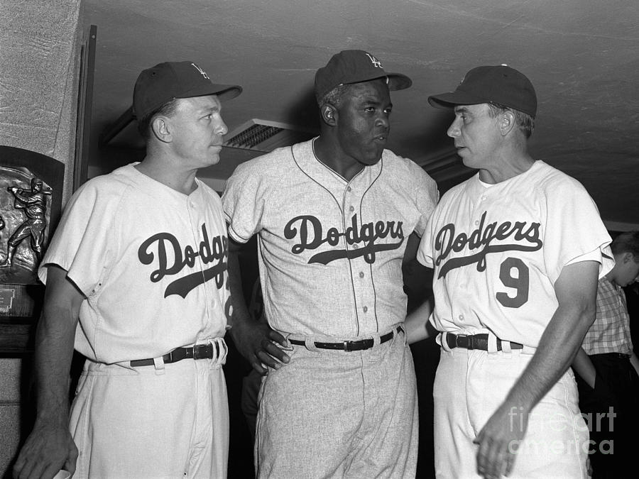 Milwaukee Braves V New York Mets Photograph by Olen Collection Milwaukee Braves V New York Mets Photograph by Olen Collection