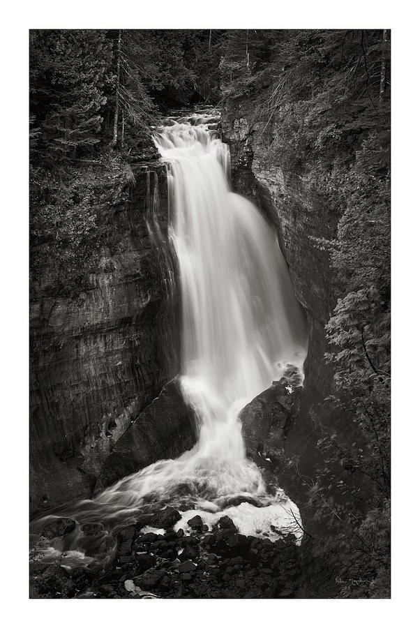 Black And White Photograph - Miners Falls Michigan Bw by Alan Majchrowicz