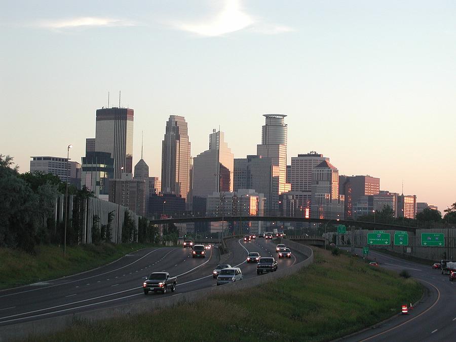 Minneapolis Skyline At Dawn Photograph by Tiffanyring
