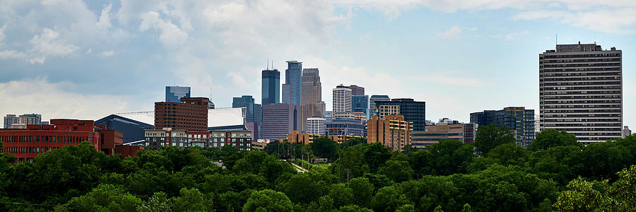 Minneapolis Skyline Photograph by Paul Freidlund