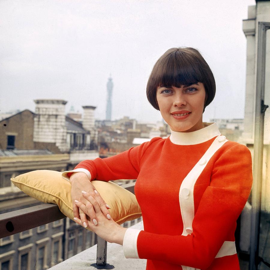 Mireille Mathieu In London 1968 Photograph by Keystone-france