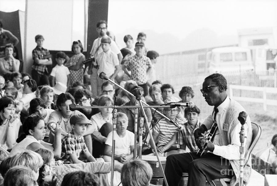 Mississippi Fred Mcdowell At Newport Photograph by The Estate Of David Gahr