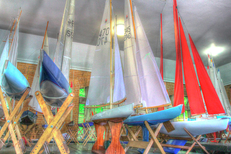 model sailboat clubs