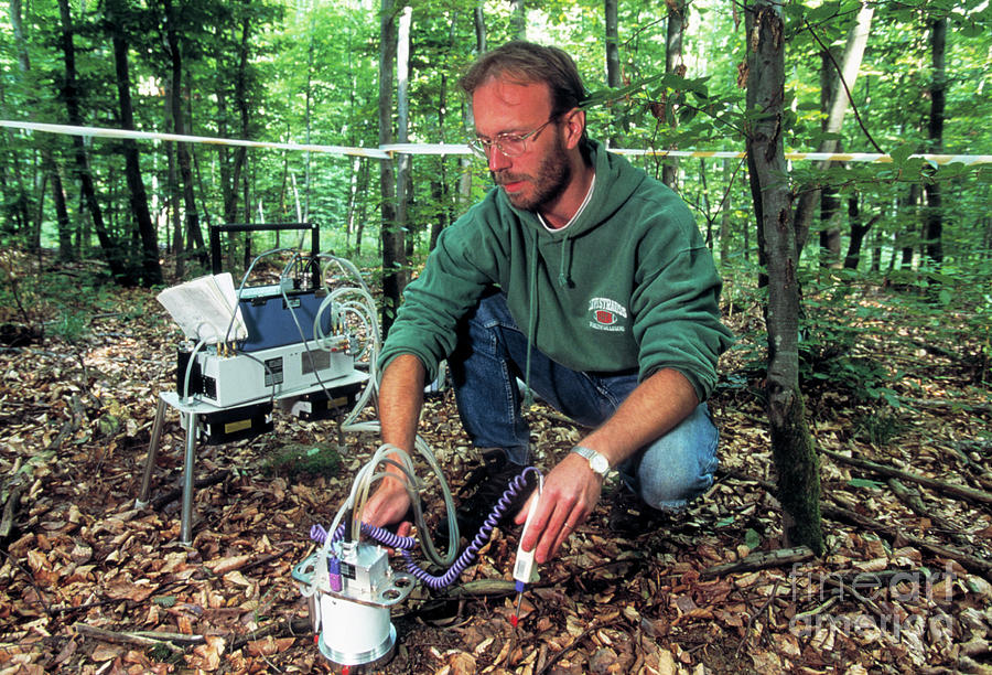 Monitoring Soil Humidity Photograph by Philippe Psaila/science Photo ...