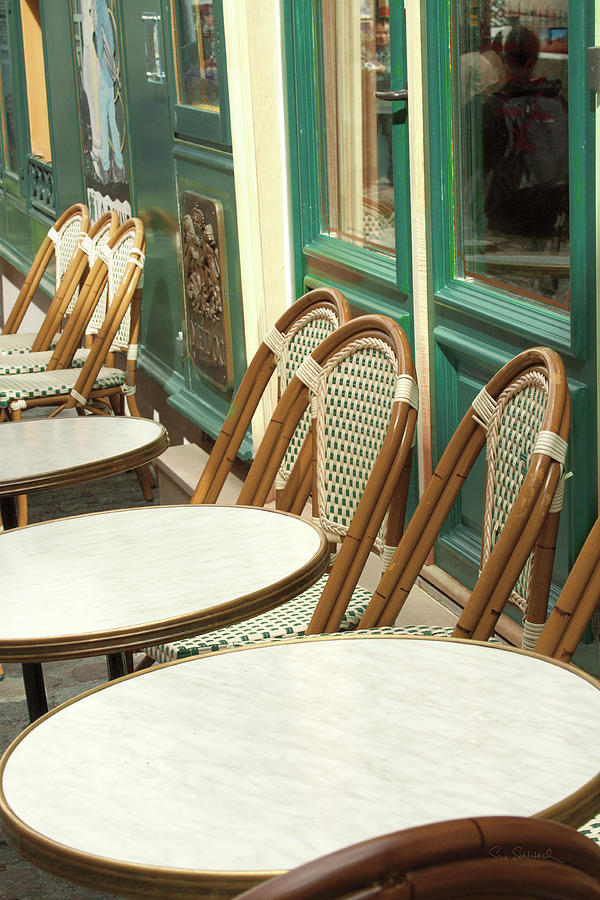 Cafe Photograph - Montmartre Cafe by Sue Schlabach