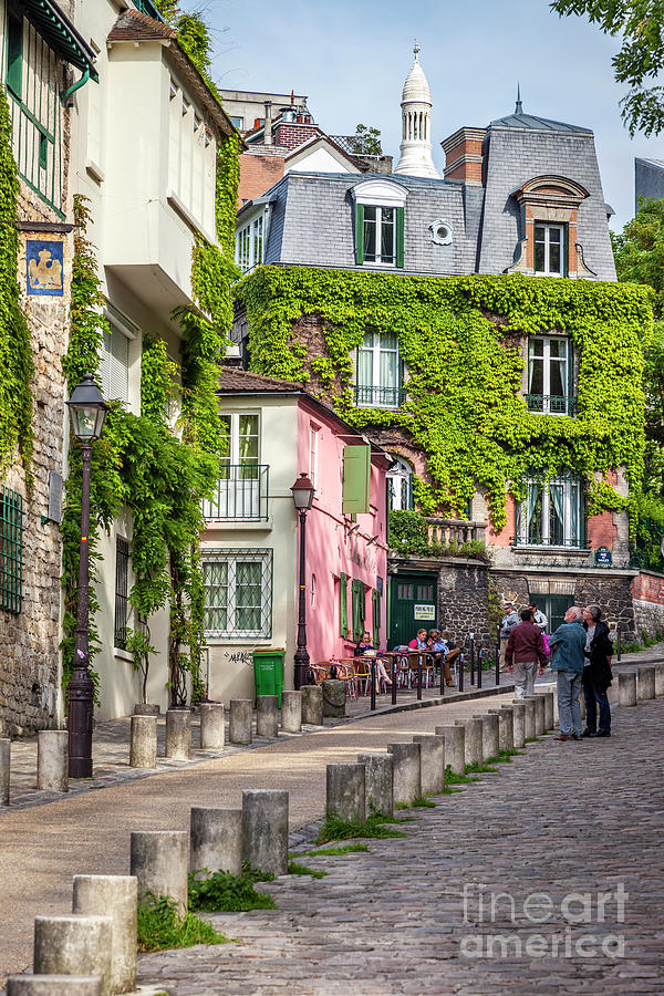 Montmartre Street View Photograph by Brian Jannsen