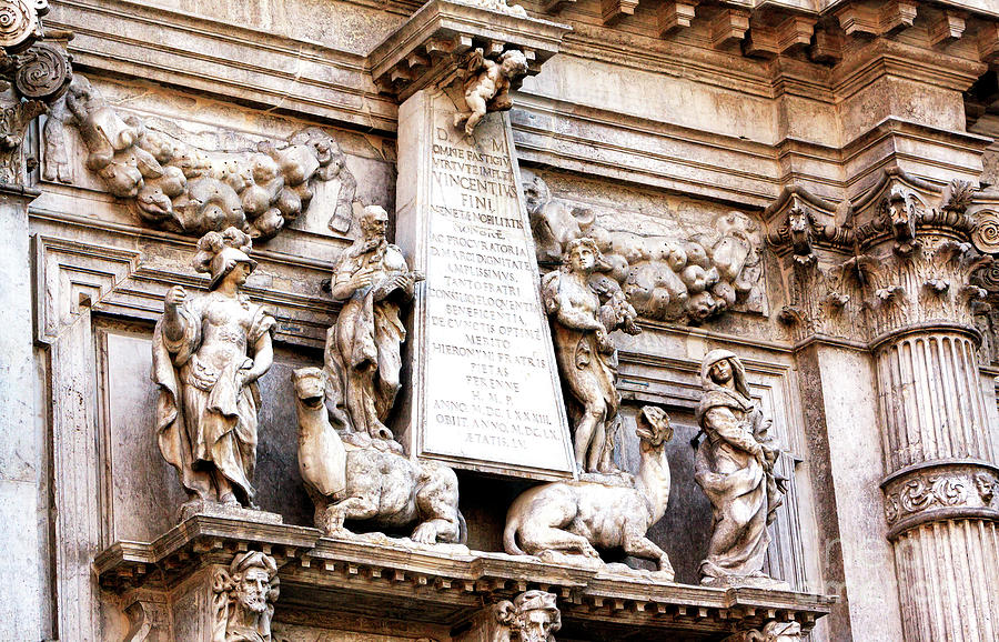 Monument to Vincenzo Fini in Venice by John Rizzuto Monument to Vincenzo Fini in Venice by John Rizzuto