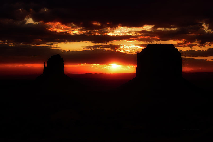 Desert Photograph - Monument Valley Sunrise On The Vista 03 by Thomas Woolworth