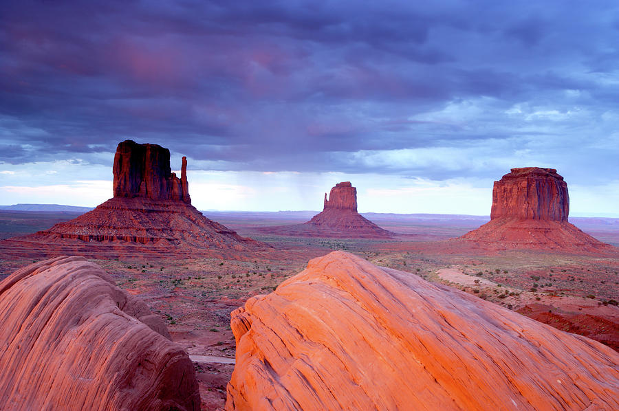 Monument Valley Sunset Photograph by Ericfoltz