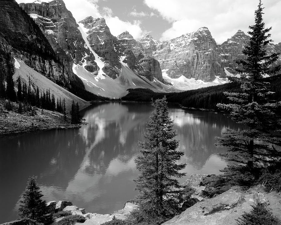Moraine Lake Photograph - Moraine Lake, Canadian Rockies, Canada 94 by Monte Nagler