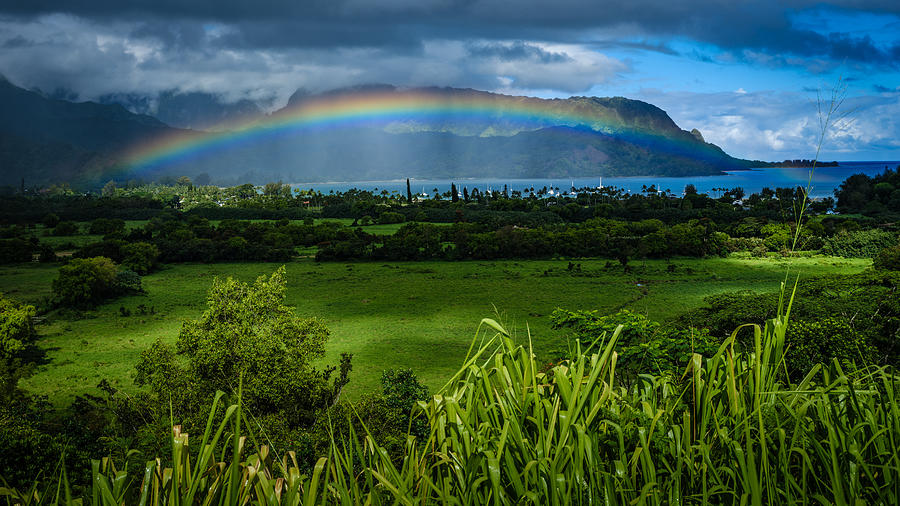 Morning At Hanalei Bay, Kauai, Hawaii Photograph by Robert Sherman